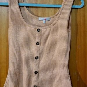 Cropped buttoned tank top